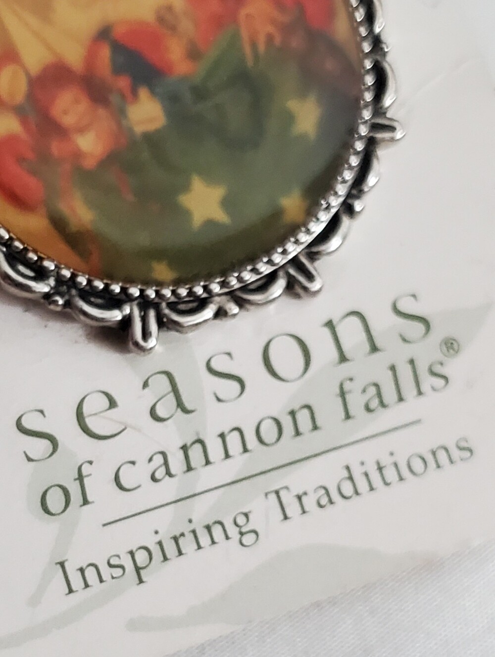 Christmas Cameo Brooch Santa Clause Seasons Of Cannon Falls New On Card 2010 - Picture 3 of 5